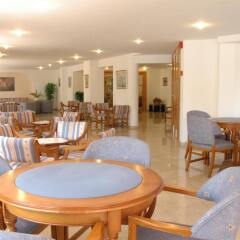 Hotel Torá гостиничный бар