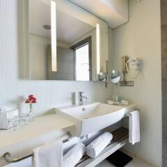 Отель Burgu Arjaan by Rotana Istanbul Asia ванная