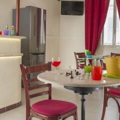 Отель Des Artistes Budget Rooms питание фото 3