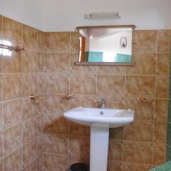 Le Grand Calao in Ouagadougou, Burkina Faso from 74$, photos, reviews - zenhotels.com bathroom