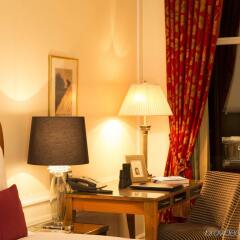 Hotel Bellevue Palace Bern удобства в номере