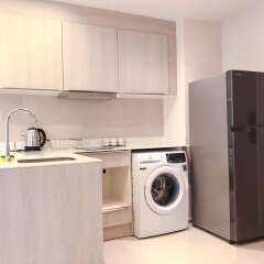 Отель Locals Sukhumvit ThongLor Vtara 36 Бангкок в номере