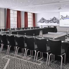 Отель Radisson Blu Edinburgh