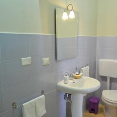 Отель B&B Il Terrazzo di Archimede Сиракуза ванная фото 2