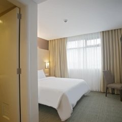Отель St Giles Makati Филиппины, Макати - отзывы, цены и фото номеров - забронировать отель St Giles Makati онлайн комната для гостей