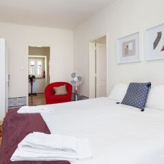 Отель Baixa Chiado Central III Gonzalos Home Лиссабон комната для гостей фото 3