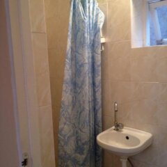 Гостиница Guest house on Trudyaschihsya 233 в Анапе отзывы, цены и фото номеров - забронировать гостиницу Guest house on Trudyaschihsya 233 онлайн Анапа ванная фото 2