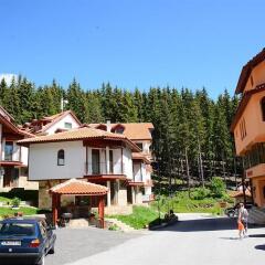 Отель Villas & SPA at Pamporovo Village парковка