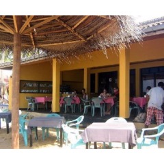 Отель Budde's Beach Restaurant & Guesthouse Хиккадува фото 2
