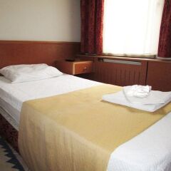 Отель Kadikoy Otel Konak комната для гостей