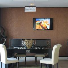 Отель Holiday Inn Dubai - Al Barsha интерьер отеля