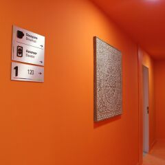 Отель Casual del Mar Málaga сейф в номере