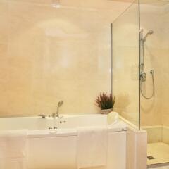 Отель Tornabuoni La Petite Suite ванная фото 3