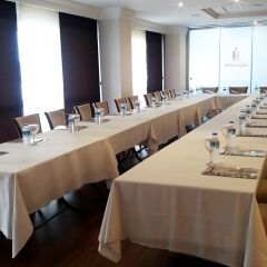 Ismira Hotel