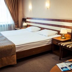 Гостиница Golden в Алуште 1 отзыв об отеле, цены и фото номеров - забронировать гостиницу Golden онлайн Алушта комната для гостей фото 2