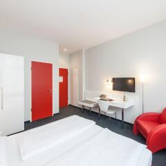 Select Hotel Berlin Checkpoint Charlie 4* Номер Комфорт с разными типами кроватей
