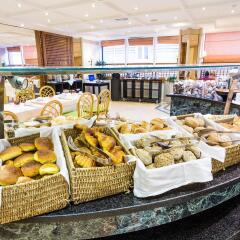 Отель Holiday Inn Lisbon питание фото 2