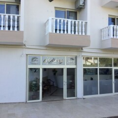 Holiday Apart Турция, Алтинкум - отзывы, цены и фото номеров - забронировать отель Holiday Apart онлайн парковка