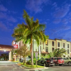 Отель Best Western Plus Manatee парковка