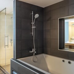 Отель Aloft Al Ain ОАЭ, Эль-Айн - отзывы, цены и фото номеров - забронировать отель Aloft Al Ain онлайн ванная