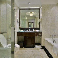 Отель Evergreen Laurel Hotel Bangkok Таиланд, Бангкок - отзывы, цены и фото номеров - забронировать отель Evergreen Laurel Hotel Bangkok онлайн ванная