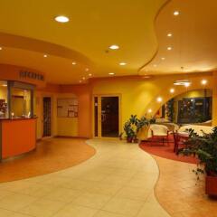 Отель Gdanski Dom Turystyczny Hostel Польша, Гданьск - отзывы, цены и фото номеров - забронировать отель Gdanski Dom Turystyczny Hostel онлайн интерьер отеля