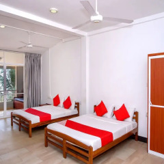 OYO 246 Roy Villa Beach Hotel Галле комната для гостей фото 4