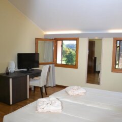 Отель Guest House Golf Club Padova Италия, Региональный парк Colli Euganei - отзывы, цены и фото номеров - забронировать отель Guest House Golf Club Padova онлайн удобства в номере