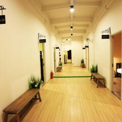 Oldtown Hostel интерьер отеля