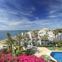 Отель Coral Beach Aparthotel пляж фото 2