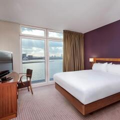 Отель DoubleTree By Hilton London Excel комната для гостей фото 4