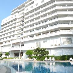 Welcome Plaza Hotel бассейн фото 4