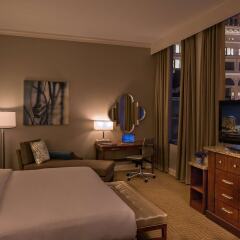 Отель Hilton St. Louis Downtown Сент-Луис комната для гостей фото 4