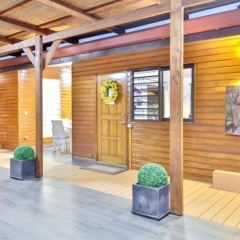 Отель House With 2 Bedrooms in Puna'auia, With Enclosed Garden and Wifi сауна