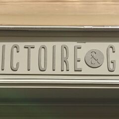 Отель Hôtel Victoire & Germain балкон