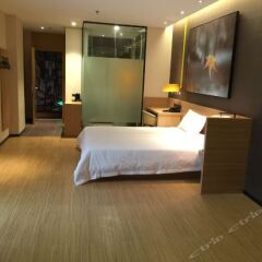 IU Hotel (Rongchang High-speed Railway Station) комната для гостей