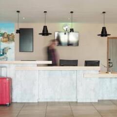 Отель ibis budget Aéroport Lyon Saint Exupéry интерьер отеля
