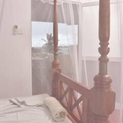 Отель Blue Eyes Inn