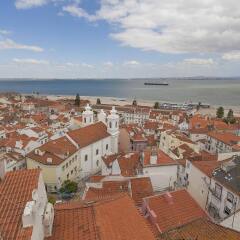 Отель Emporium Lisbon Suites пляж