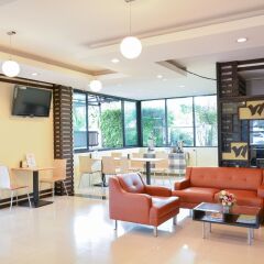 Baan Phor Phan Hotel интерьер отеля