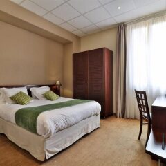 Отель Kyriad Centre Gare Ницца комната для гостей фото 4