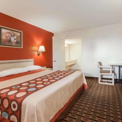 Super 8 by Wyndham Athens TX in Athens, United States of America from 98$, photos, reviews - zenhotels.com guestroom photo 4