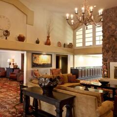 Отель Embassy Suites Flagstaff интерьер отеля