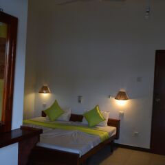 Отель Star Holiday Resort Шри-Ланка, Хиккадува - 2 отзыва об отеле, цены и фото номеров - забронировать отель Star Holiday Resort онлайн комната для гостей фото 2