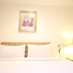 Апартаменты Hope Land Executive Serviced Apartment Бангкок сейф в номере