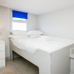 Отель Spacious 4 Bedroom Home In Finsbury Park комната для гостей фото 2