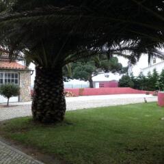 Отель Quatro SÓis Guesthouse Мафра