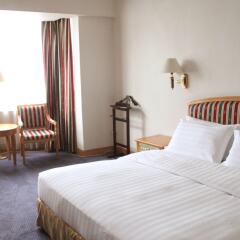 Rosedale Hotel and Suites Guangzhou комната для гостей фото 3