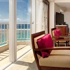 Отель The Westin Resort Guam 4* Стандартный номер с различными типами кроватей фото 12