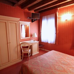 Отель Lanterna Di Marco Polo Италия, Венеция - отзывы, цены и фото номеров - забронировать отель Lanterna Di Marco Polo онлайн комната для гостей фото 4